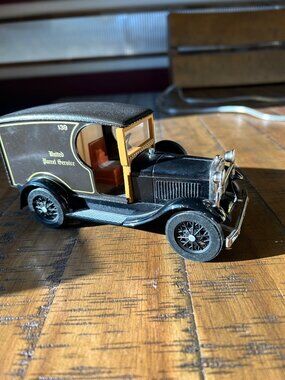 Vintage UPS trucks  Dicast replica of a 1729 ford model A  4 in tall 8 in long
